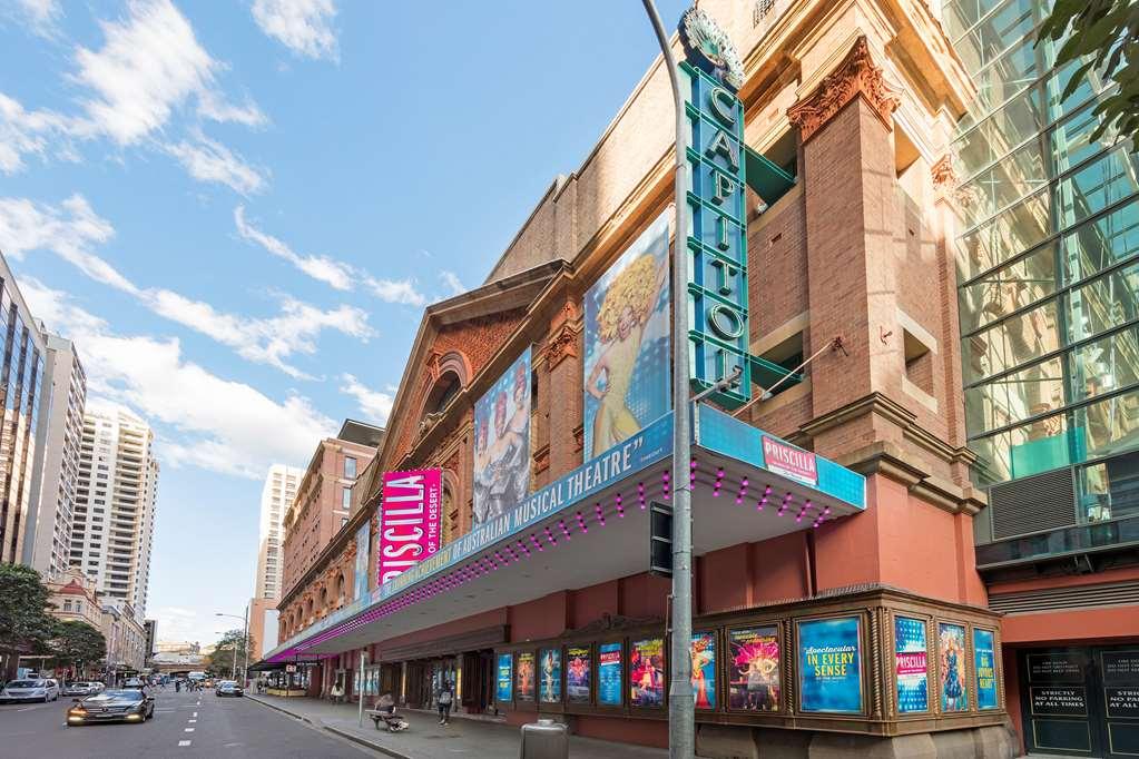 Oaks Sydney Castlereagh Suites Экстерьер фото
