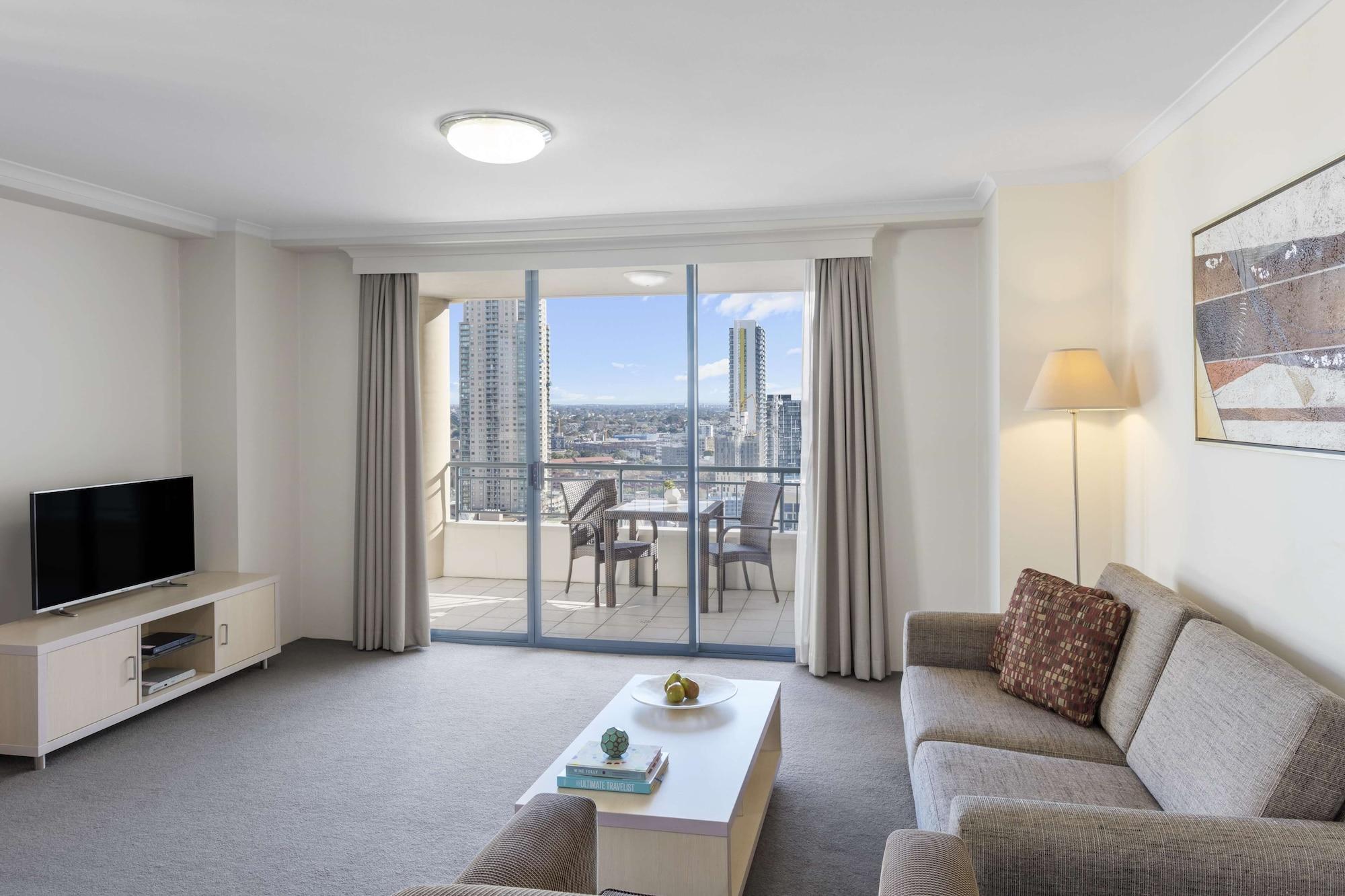 Oaks Sydney Castlereagh Suites Экстерьер фото