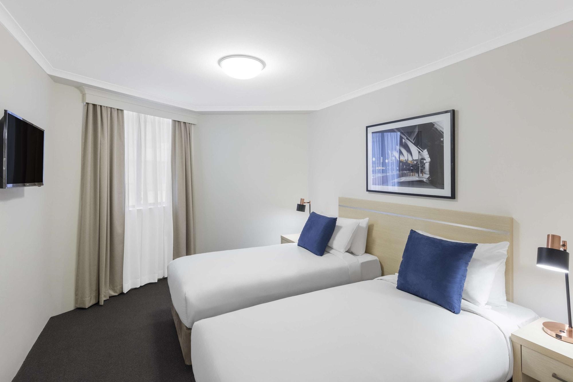 Oaks Sydney Castlereagh Suites Экстерьер фото