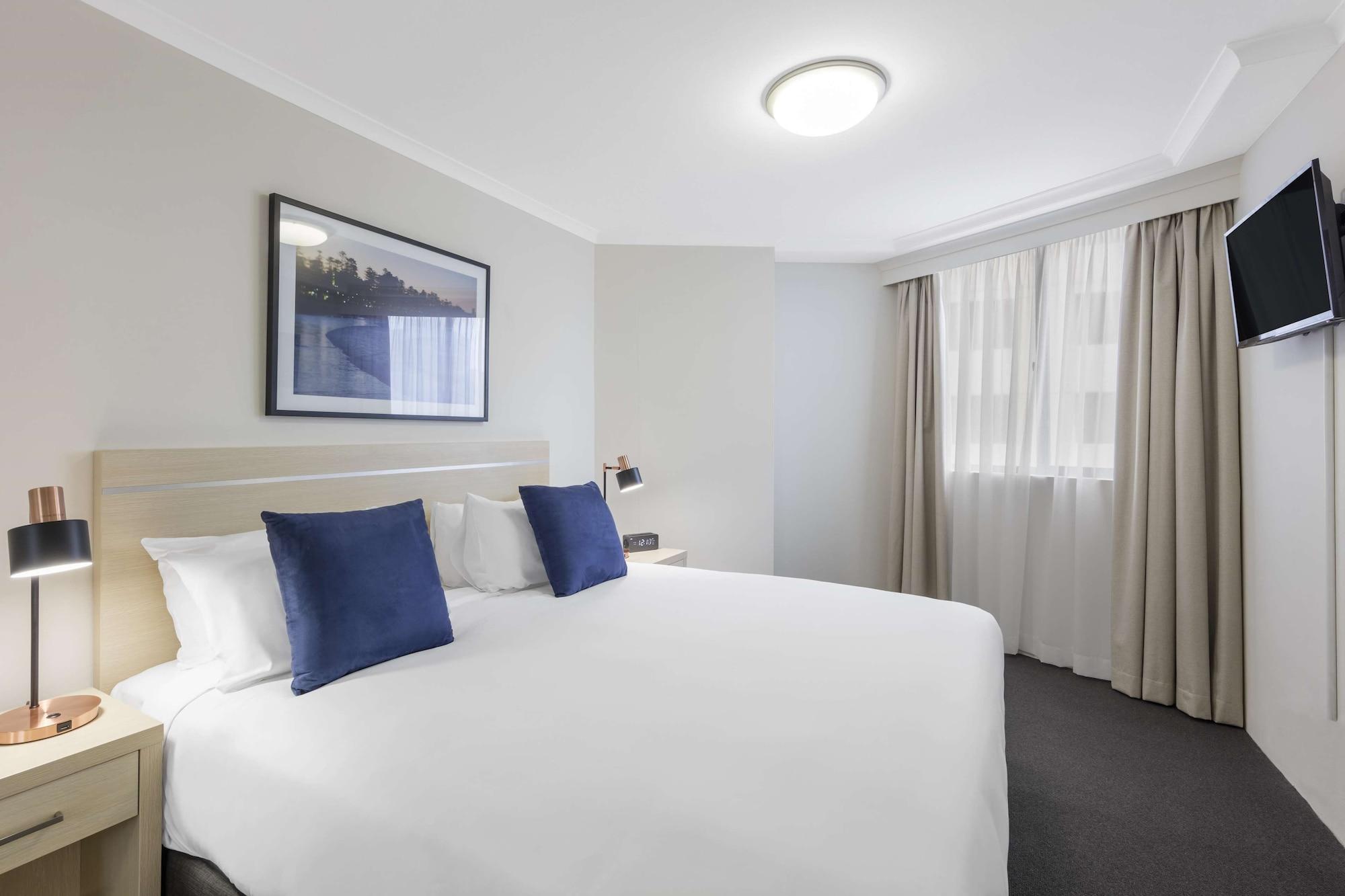 Oaks Sydney Castlereagh Suites Экстерьер фото