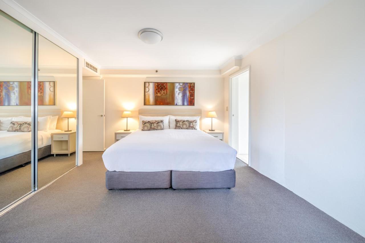 Oaks Sydney Castlereagh Suites Экстерьер фото