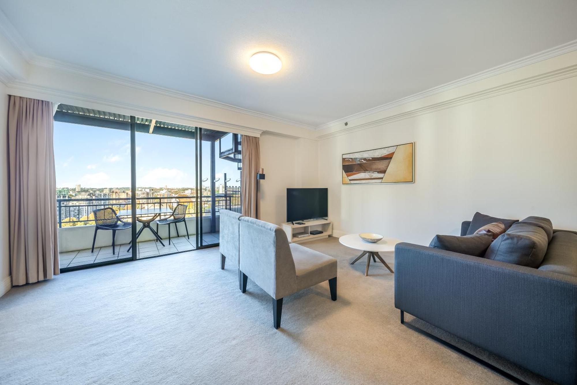 Oaks Sydney Castlereagh Suites Экстерьер фото