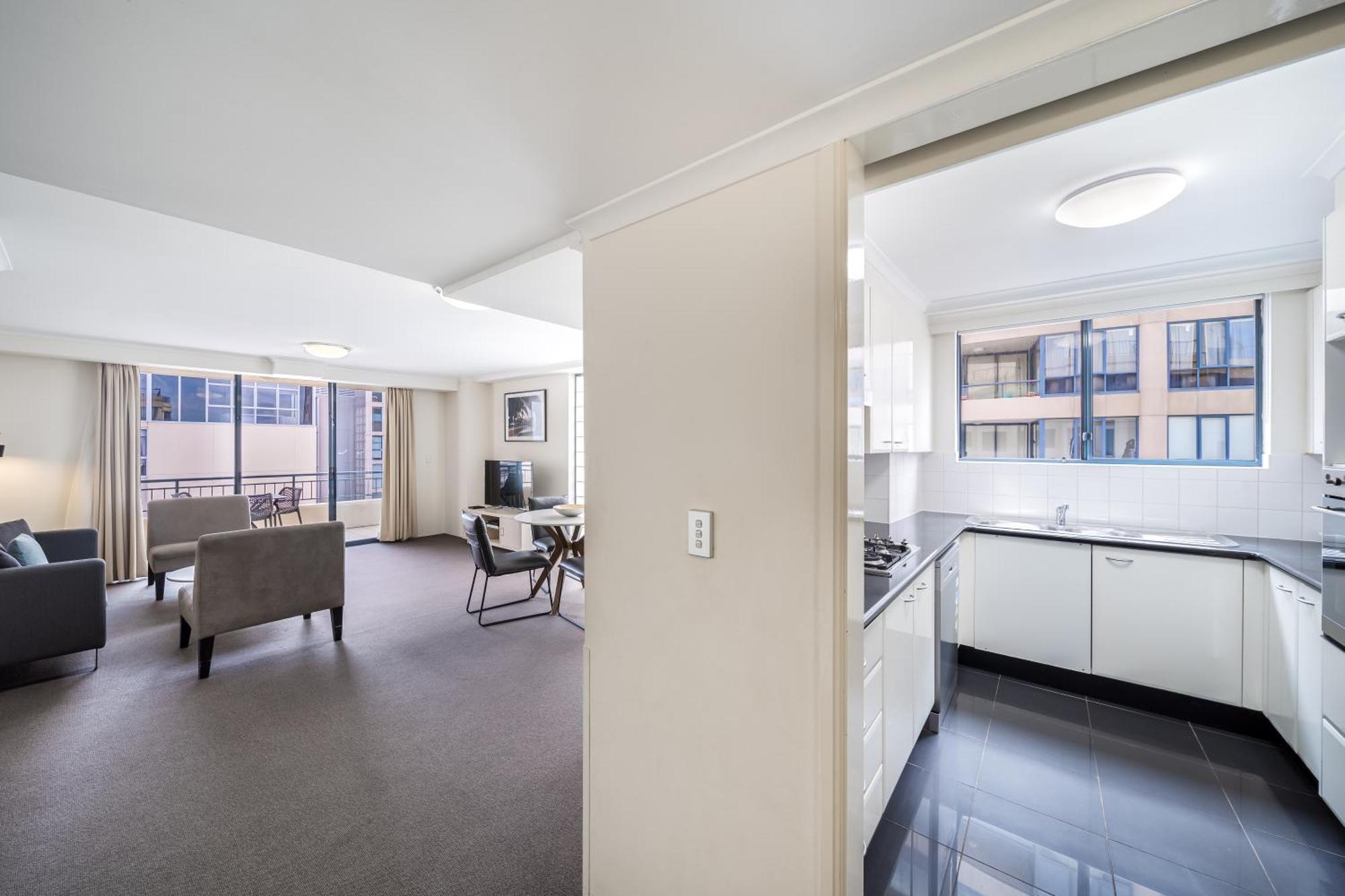 Oaks Sydney Castlereagh Suites Экстерьер фото