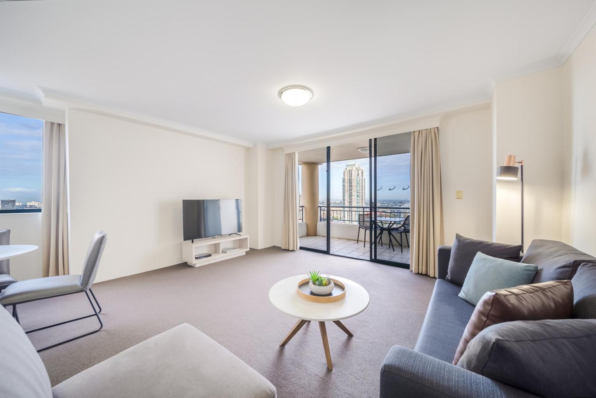 Oaks Sydney Castlereagh Suites Экстерьер фото